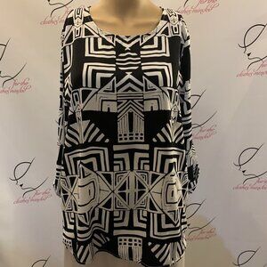 Pants Store. Size Medium. Slinky Poly Pullover. Roll Tab Cuffs. B80